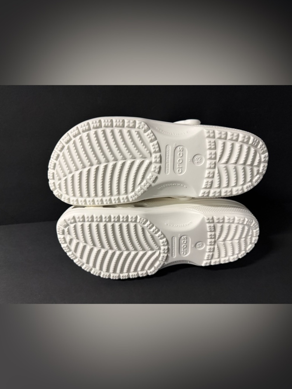 Crocs Classic Clog Mens Size 13 White Beach Walking Outdoor Slip On Sandals New - Picture 8 of 9